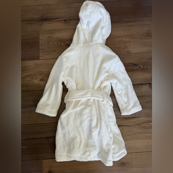 Pottery Barn Kids Cozy Cream Hooded Bathrobe - Picture 7 of 8